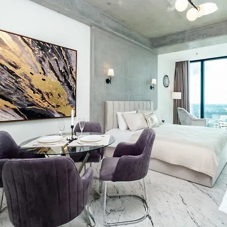 Splendid Flat With View In Bomonti * Κωνσταντινούπολη